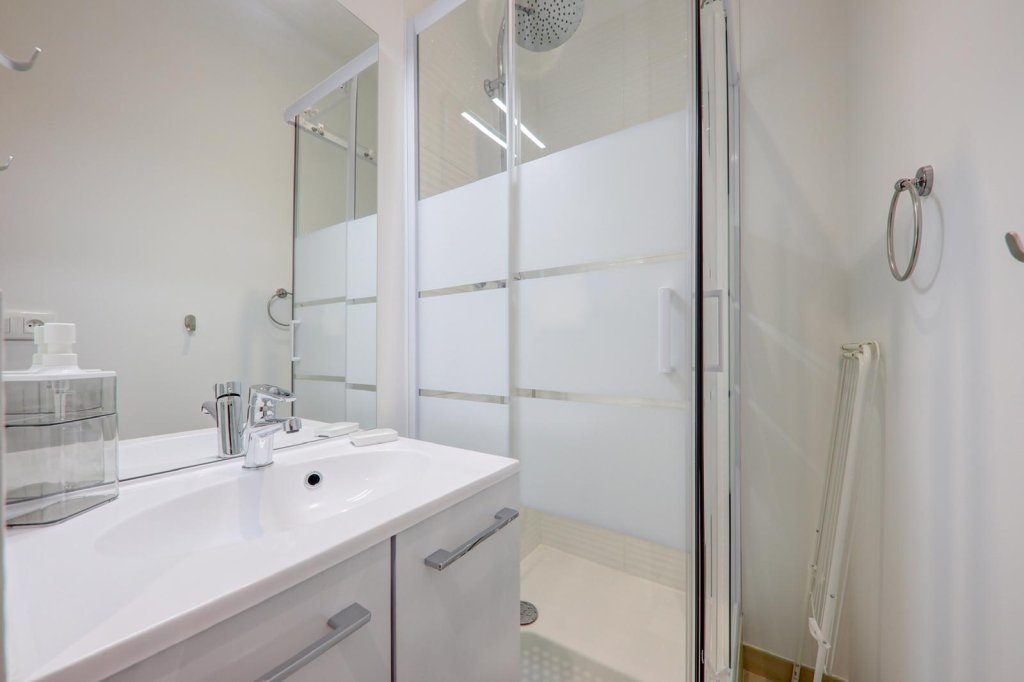 COLOCATION - RUE DE NUITS 69004 LYON - Photo 5