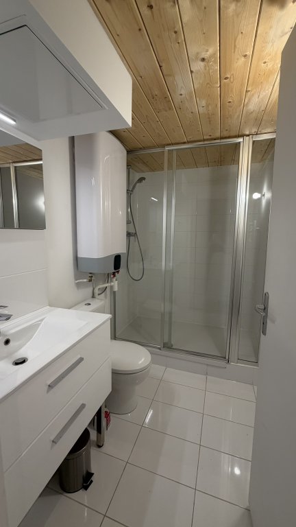 STUDIO MEUBLE - Rue de Marseille - Secteur Jean MACE - Photo 4