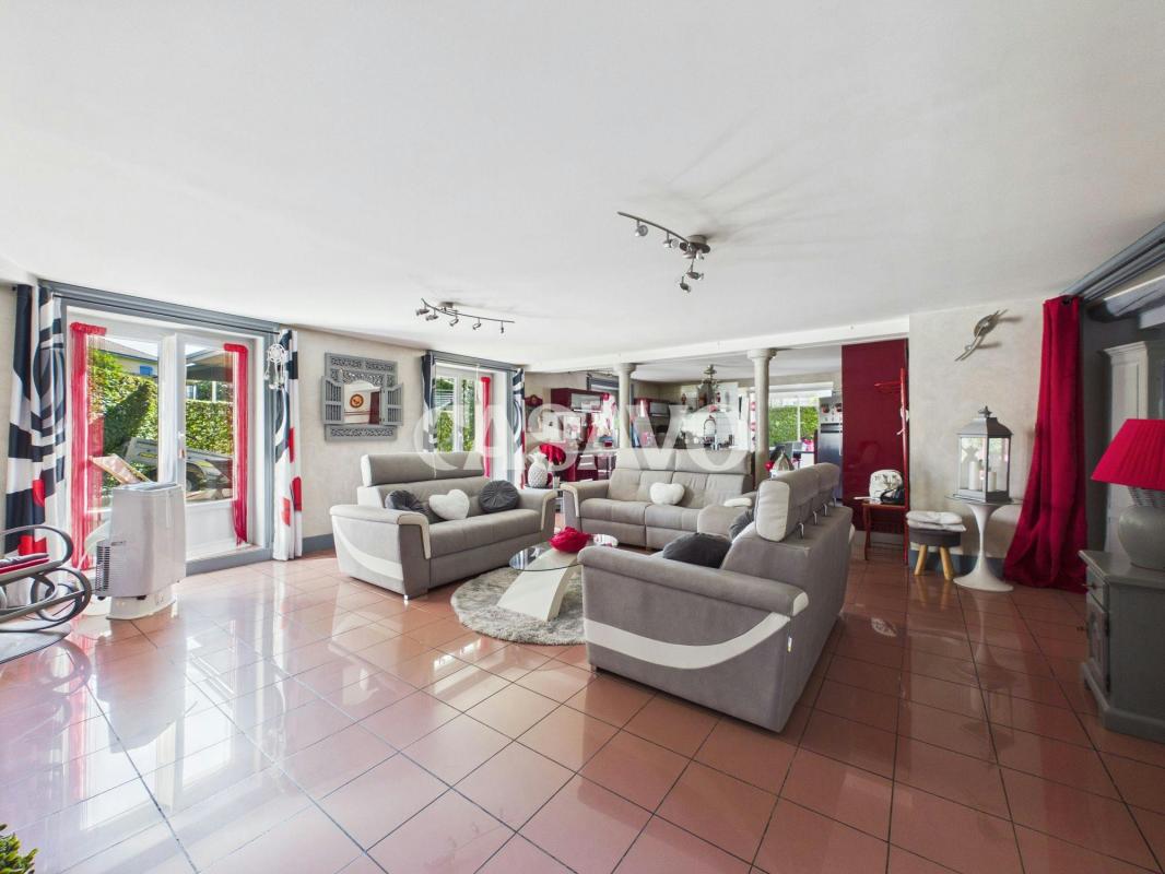 Vente Maison 5 pièces de 195m² - 69700 Échalas