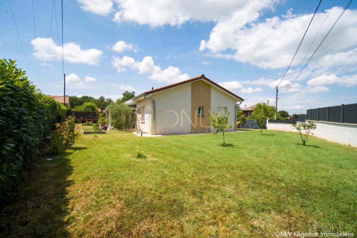 Sulignat - Maison Mitoyenne de plain-pied 110 m² à vendre