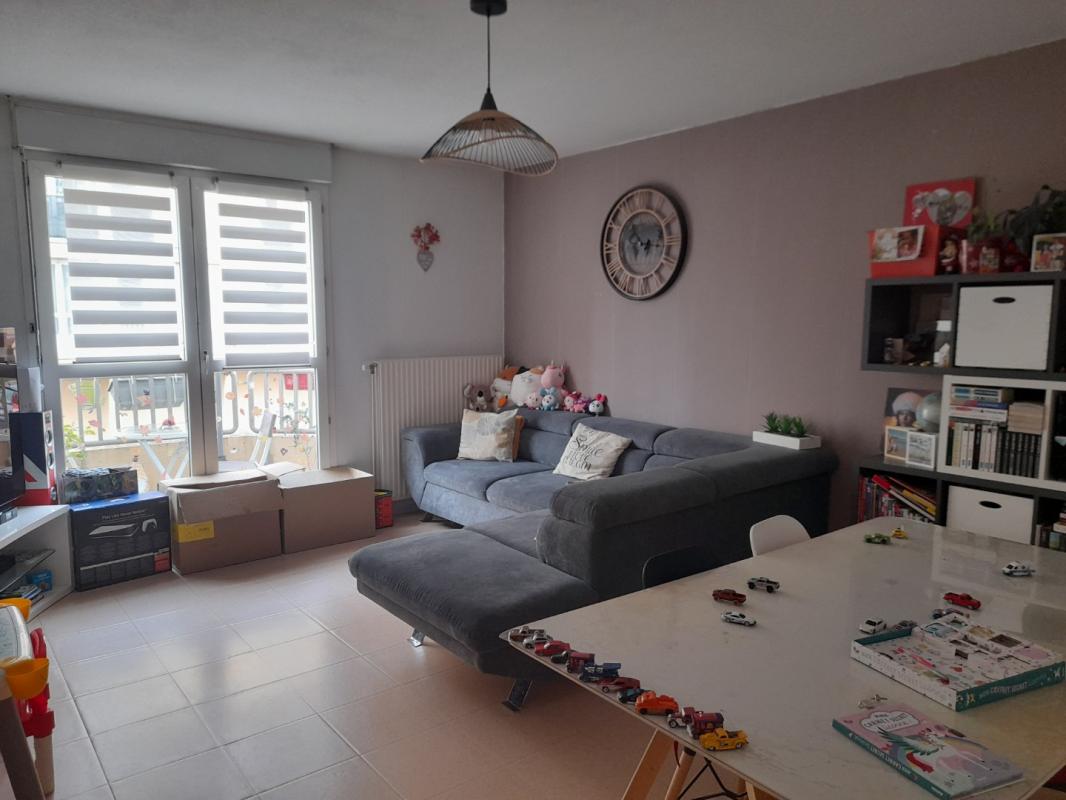 Appartement T5 de 96 m² en duplex à SAINT LAURENT SUR SAONE !