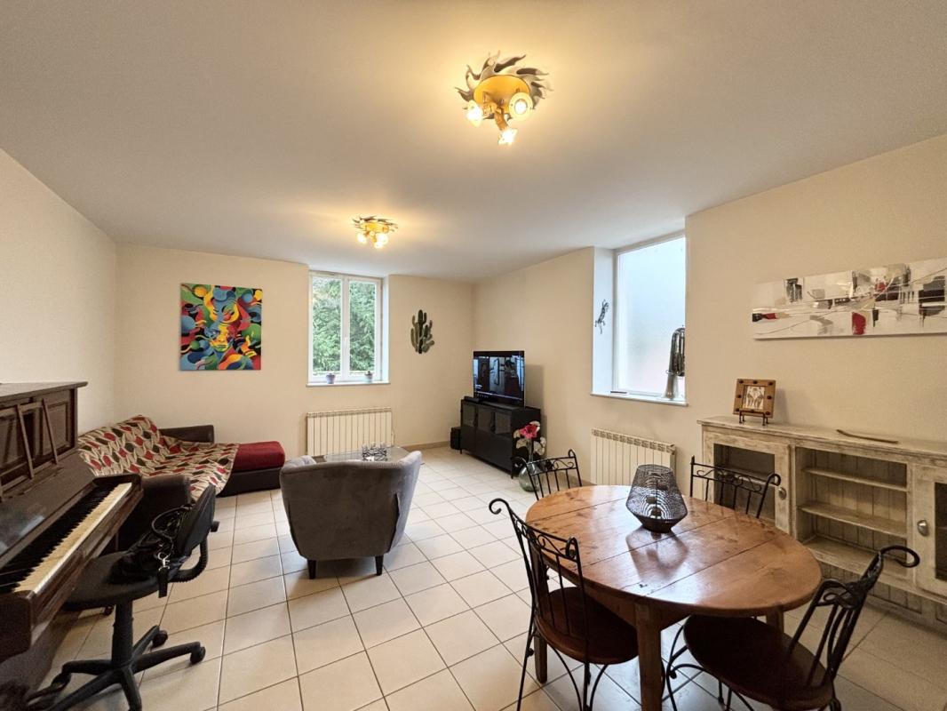 Bel appartement T4 de 91m² en bord de Sâone à ST GEORGES DE RENEINS !