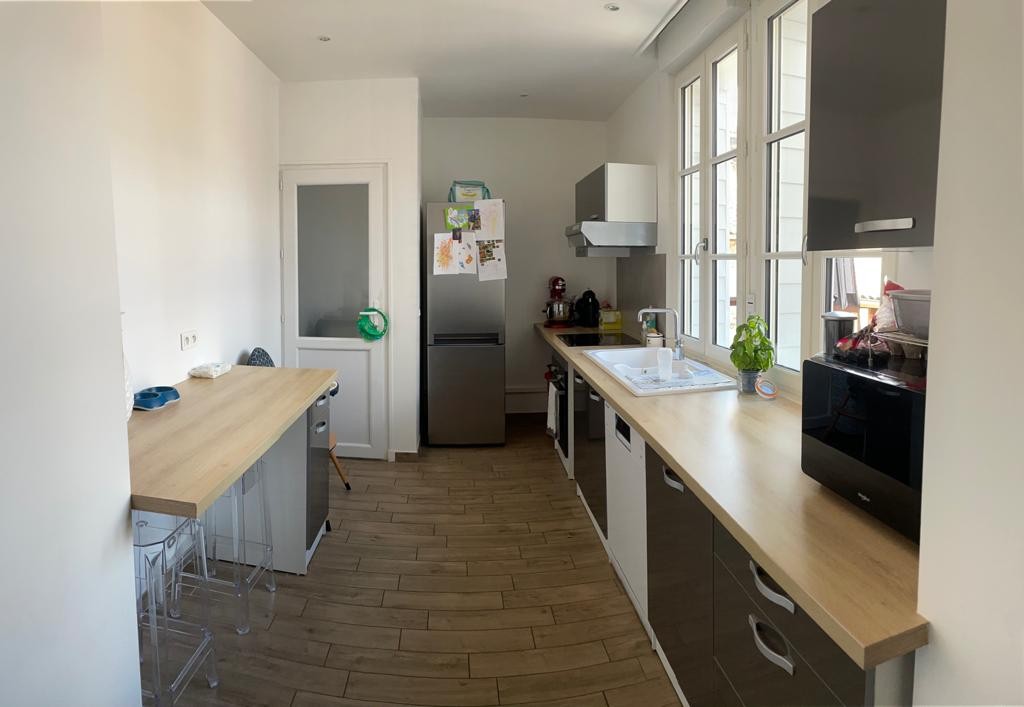 Très beau T4 de 85m² en triplex à THOISSEY !