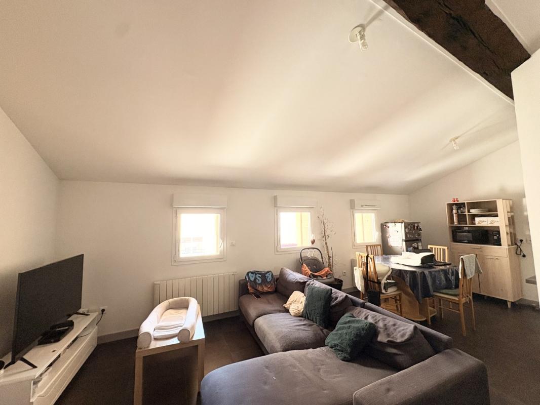 Sur la ville de MACON, proche des quais,Appartement T2 d’une surface de 59.57 m² en duplex au calme