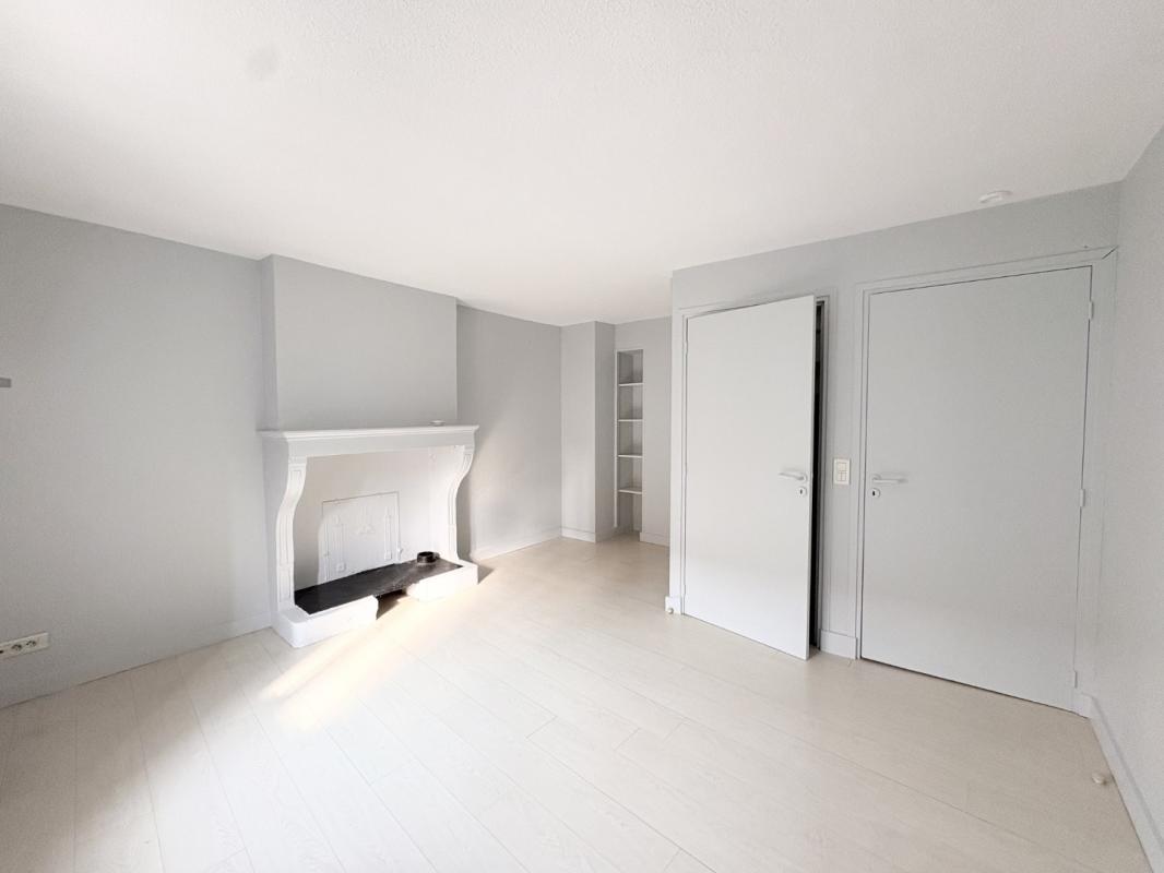 Charmant T2 en triplex de 45 m² au centre de VILLIE MORGON !
