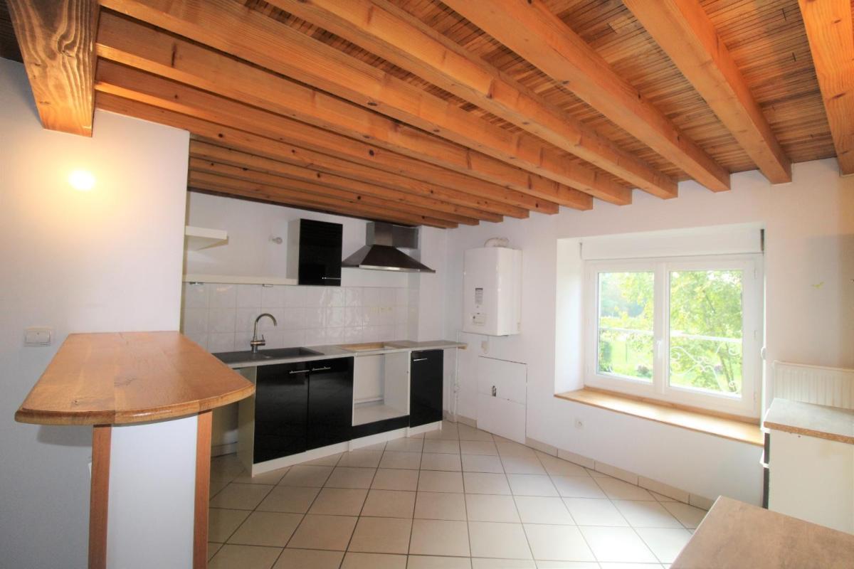 A LOUER – Charmant T3 de 81m² à Saint Didier Sur Chalaronne