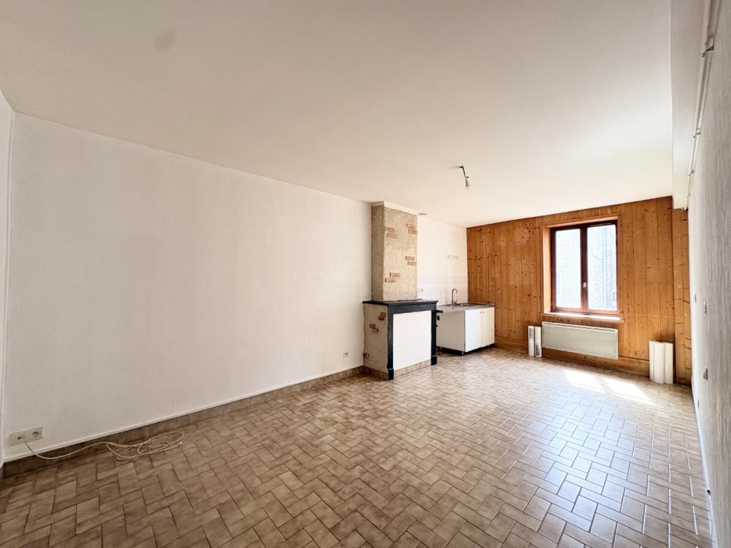 A MONTMERLE SUR SAONE, T3 de 61 m² disponible de suite !