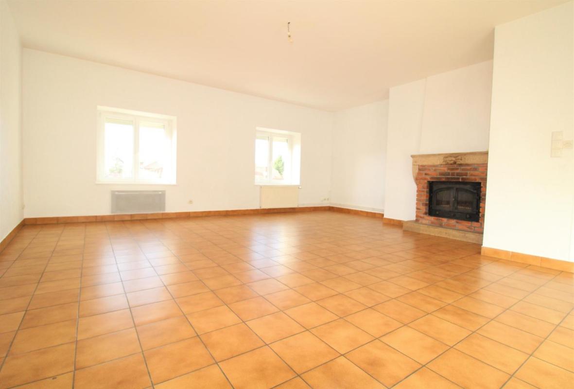 A CHATILLON SUR CHALARONNE, T3 de 90m² !