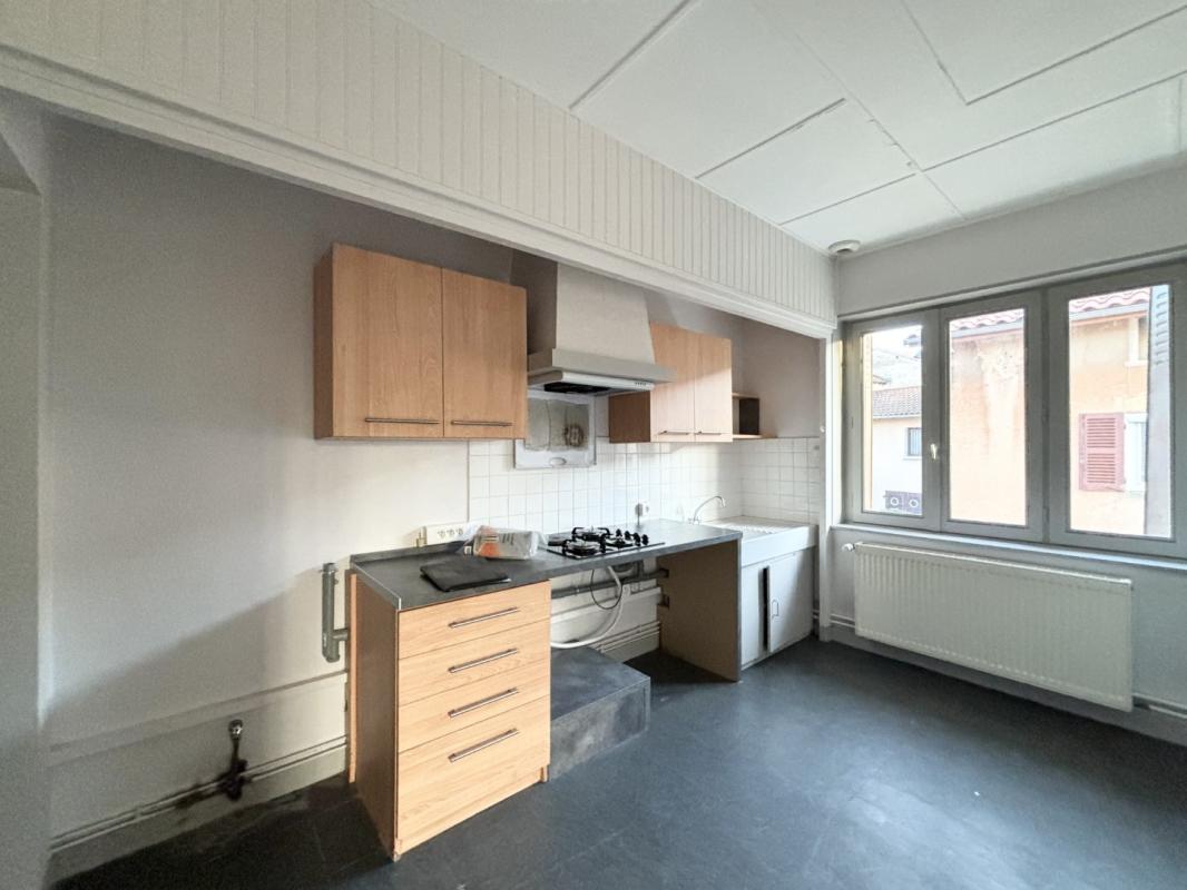 Sur la commune de FAREINS, petit T3 de 37m² !
