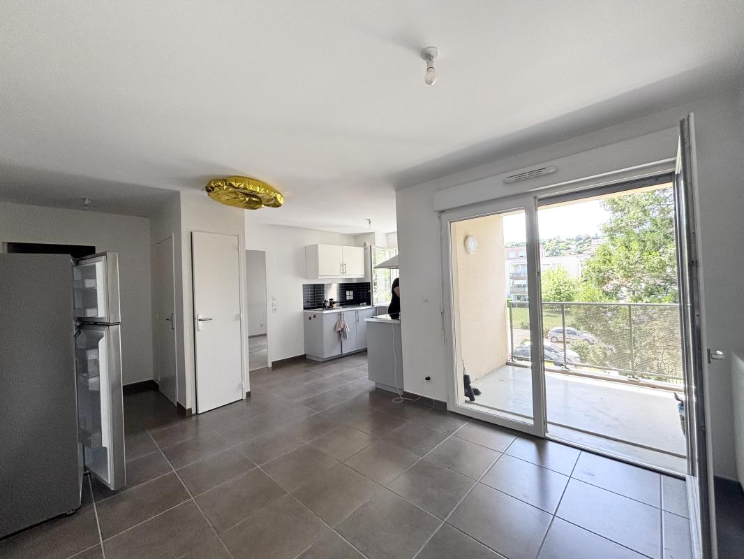 JOLI T2 de 42m² avec balcon à ANSE