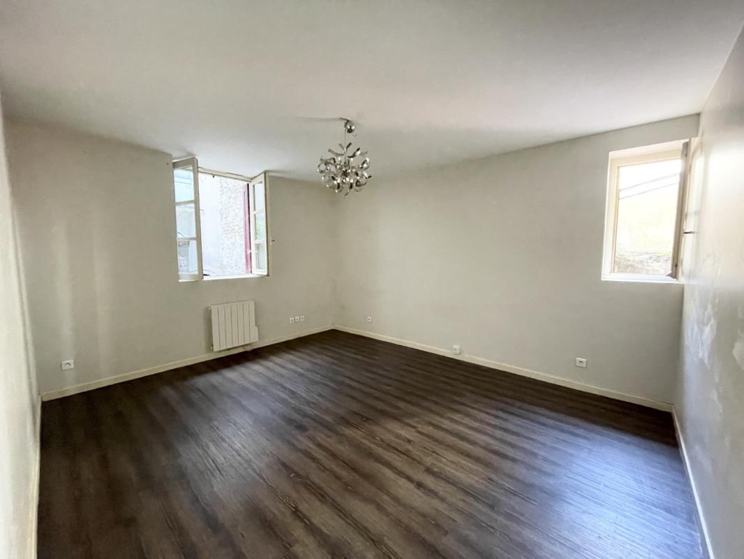 Au centre de MACON, A LOUER – T2 de 45 m²