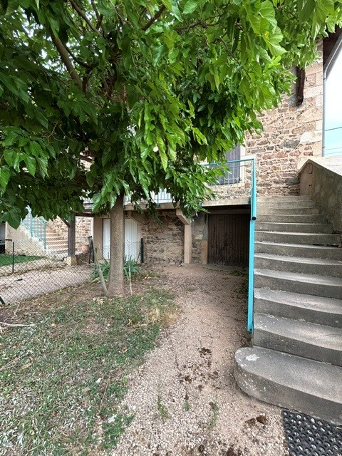 Charmant duplex 97 m² – 3 chambres – Terrain –Terrasse-Balcon-Garage – Cave