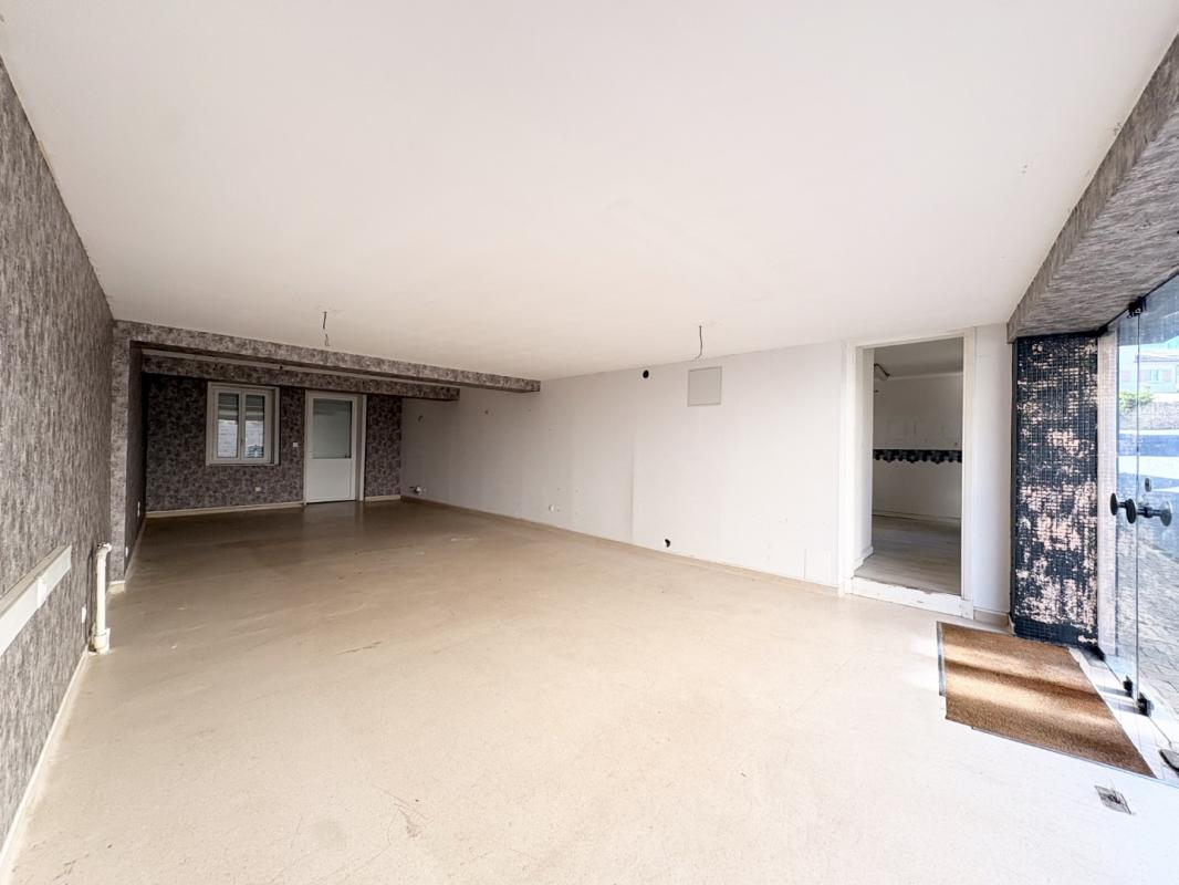 Sur la commune de FLEURIE, JOLI LOCAL COMMERCIAL A LOUER DE 100 M² !