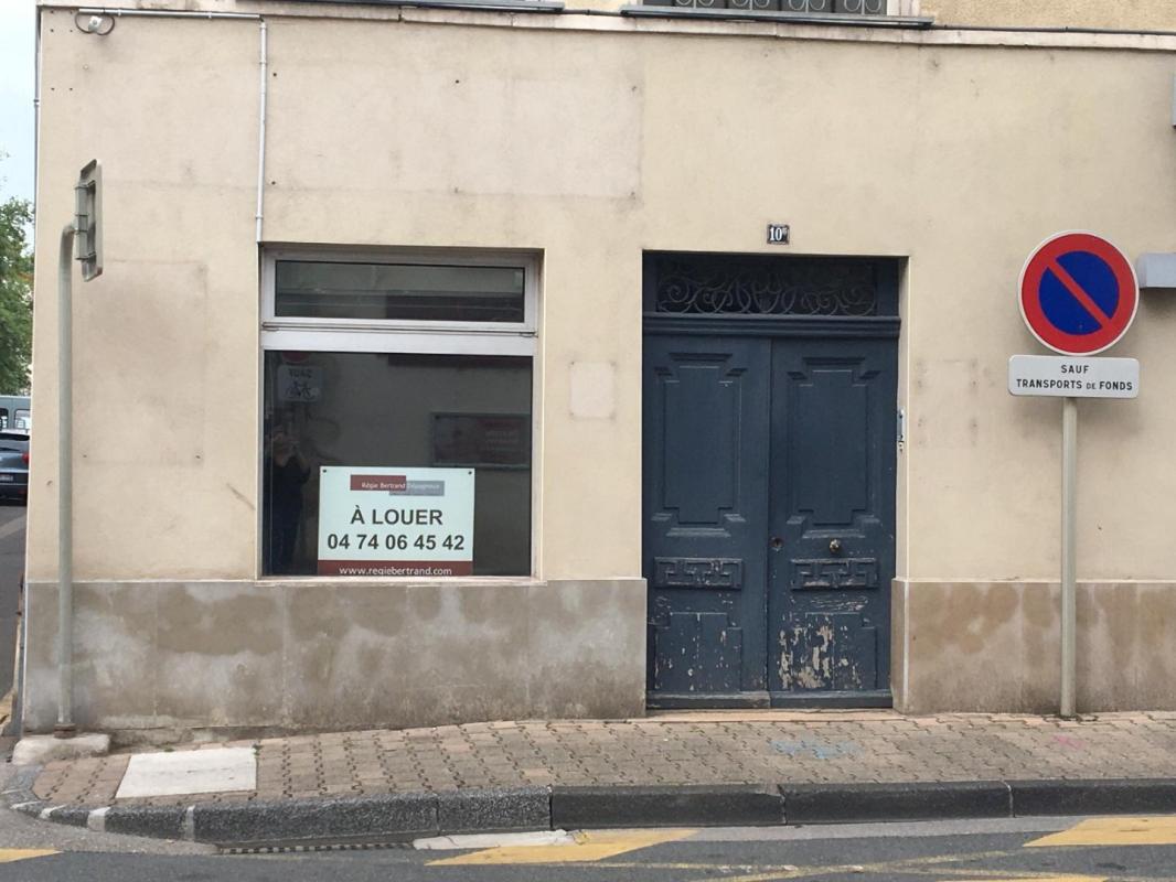LOCAL COMMERCIAL de 15m² situé Rue Victor Hugo à Belleville en Beaujolais !