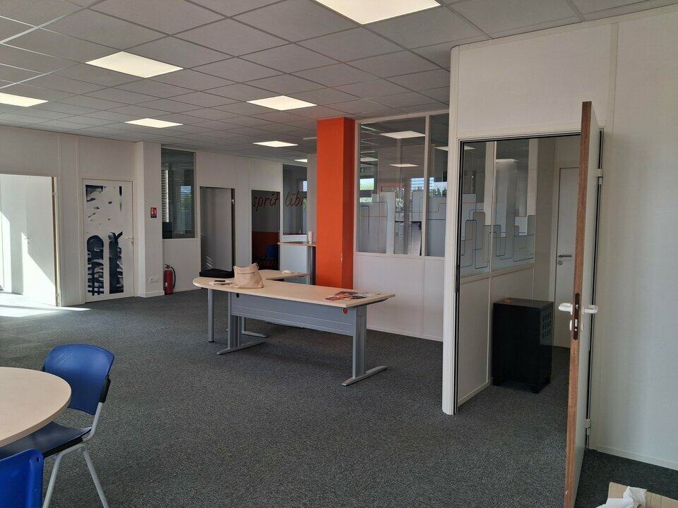 BUREAUX à vendre