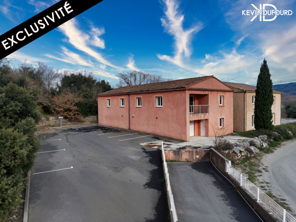 Ensemble immobilier de 550m² sur un terrain de 3650m² à