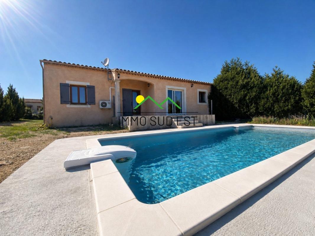 Maison avec grand terrain constructible – Larnas