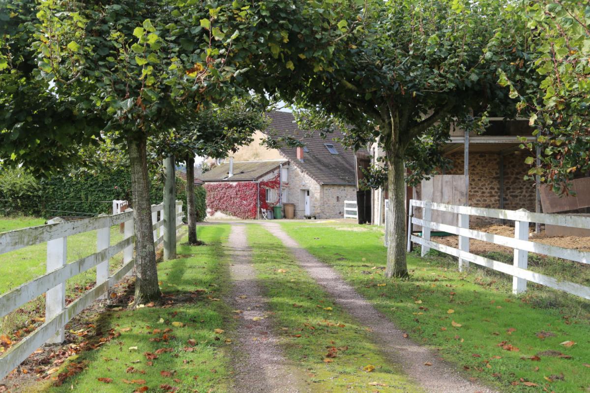 Ensemble de deux maison sur 1 ha 58 de prés attenants
