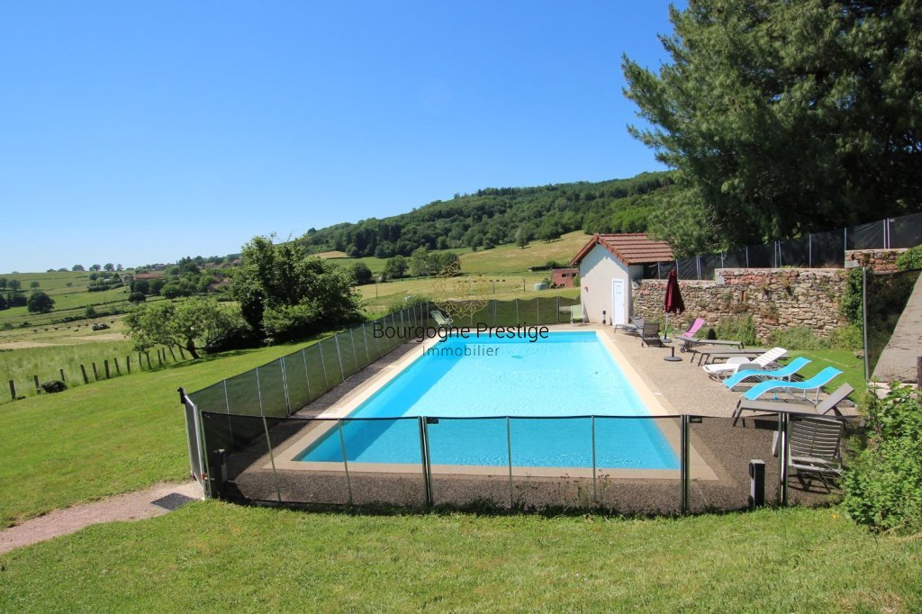 UNE PROPRIETE DE 612 M² POUR LOCATION DE TOURISME QUATRE GITES, UNE SALLE DE RECEPTION AVEC CUISINE ET PISCINE - Photo 4