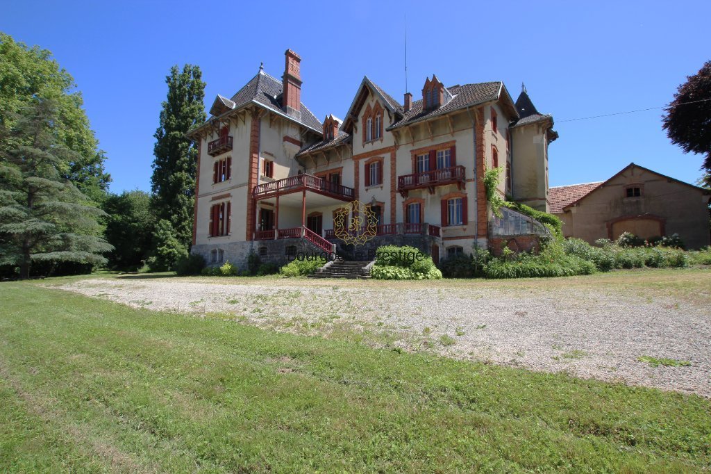 DEMEURE DE MAITRE DU XIXe SIECLE DE 672 M² - 12 CHAMBRES- MAISON DE GARDIEN DE 139 M² - DEPENDANCES EQUESTRES - PARC DE 4.5 H - Photo 3
