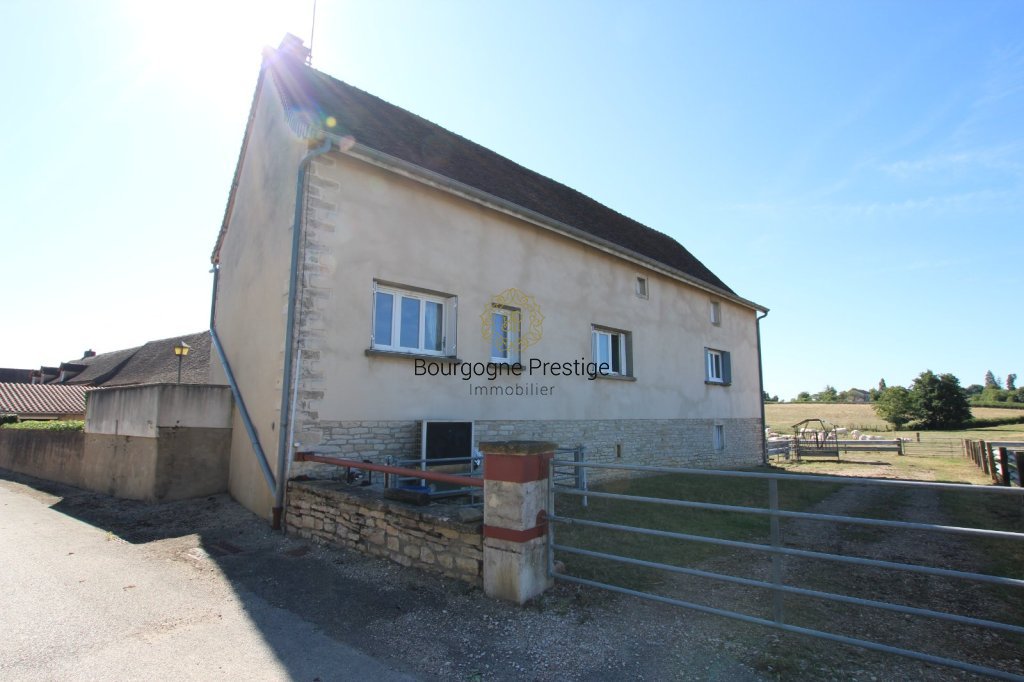 PROPRIETE AGRICOLE AVEC MAISON D'HABITATION ET VASTES DEPENDANCES SUR UN TERRAIN DE PLUS DE 4 HECTARES - Photo 5