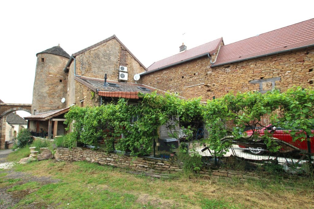 OUEST TOURNUS, CHARMANTE MAISON DE VILLAGE EN PIERRE DE 104 M² AVEC SA TOUR - Photo 2