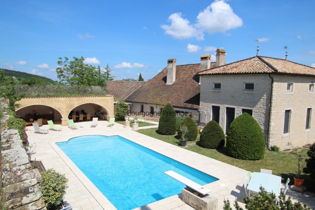TOURNUS PROPRIETE DU XVIIIe 255 M² -PISICINE -PARC- DEPENDANCES- VUE PANORAMIQUE - Photo 3