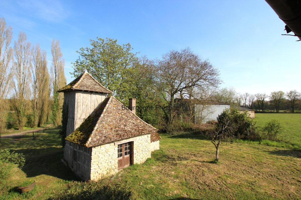 A RENOVER, DOMAINE FAMILIAL AVEC ETANG SUR PLUS DE 7 HECTARES - Photo 4