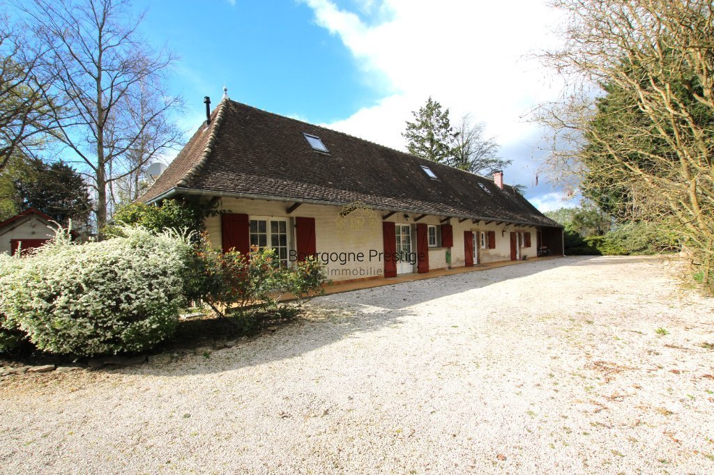 ELEGANTE LONGERE AVEC PISCINE ET PARC D'EXCEPTION - Photo 2