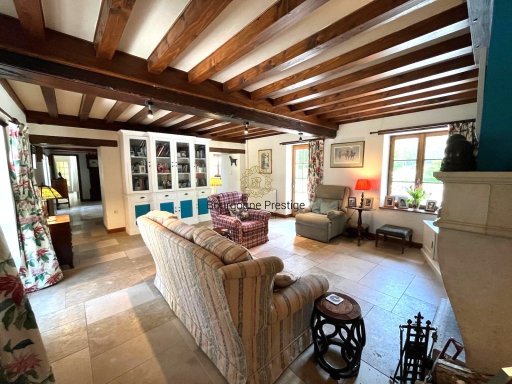 ELEGANTE LONGERE AVEC PISCINE ET PARC D'EXCEPTION - Photo 4