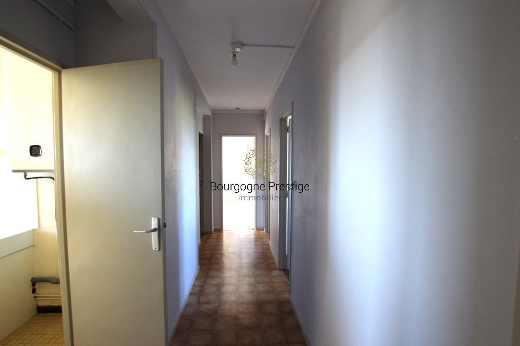 APPARTEMENT T4 AVEC BALCON  CAVE ET PARKING - Photo 2