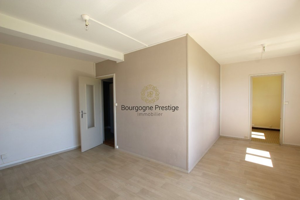 APPARTEMENT T4 AVEC BALCON  CAVE ET PARKING - Photo 3