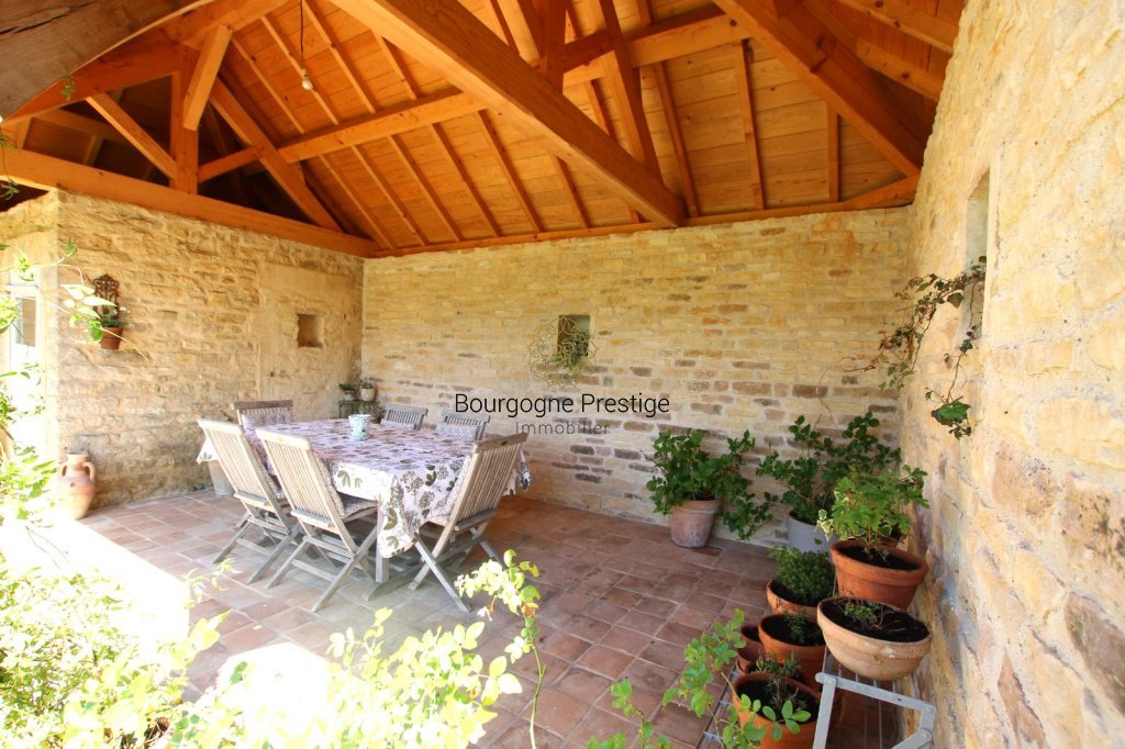PROPRIETE RENOVEE EN PIERRE DE 203 M² AVEC PISCINE - PARC DE 7 282 M² -  VUE -  A L'OUEST TOURNUS - Photo 5