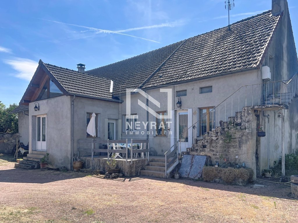 8 kms d'Autun - MAISON DEPLAIN PIED AVEC DEPENDANCES !