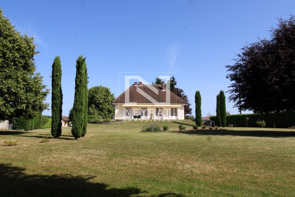 Maison 4 chambres sur 6 472 m² – TERRAIN CONSTRUCTIBLE DÉTACHABLE 1500 M²– PISCINE – DÉPENDANCES