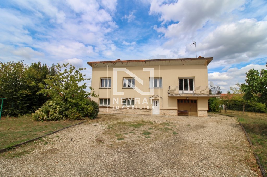 Maison 4 chambres et garages