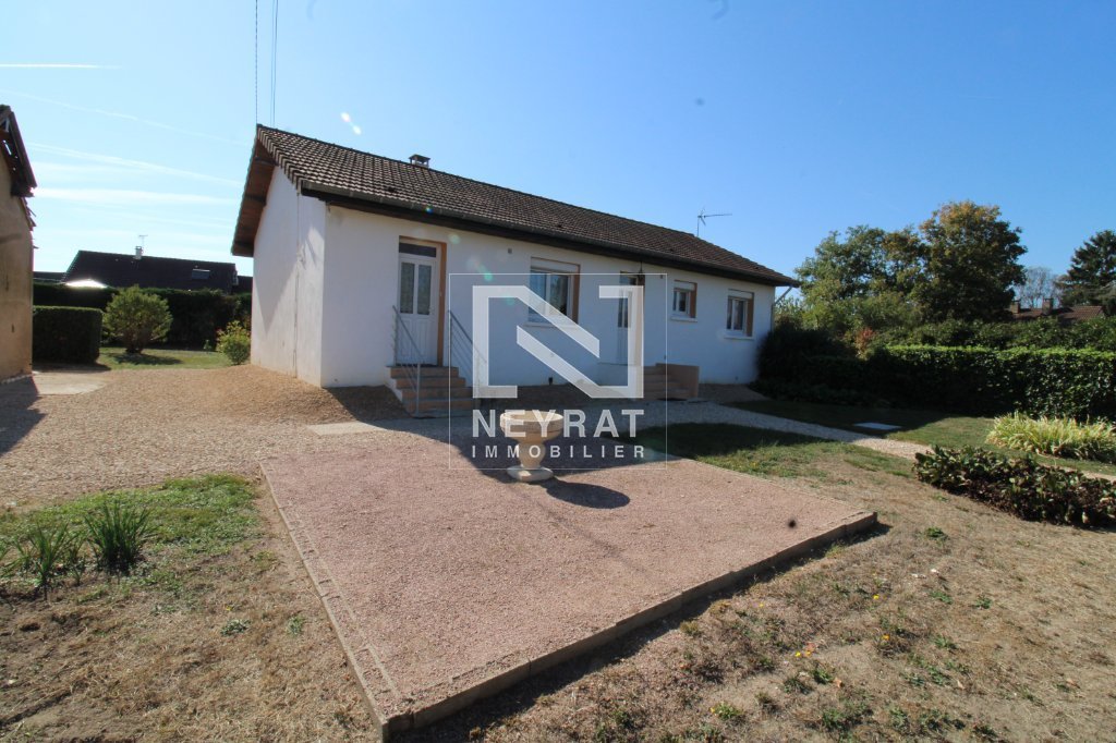 LANS – Maison 3 chambres – 5 garages – Terrain 2021 m²