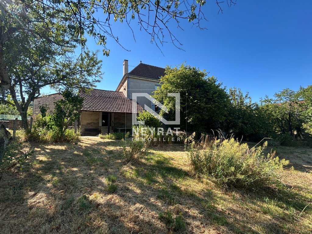 GRANDE MAISON EN PIERRES AVEC JARDIN ET DÉPENDANCES