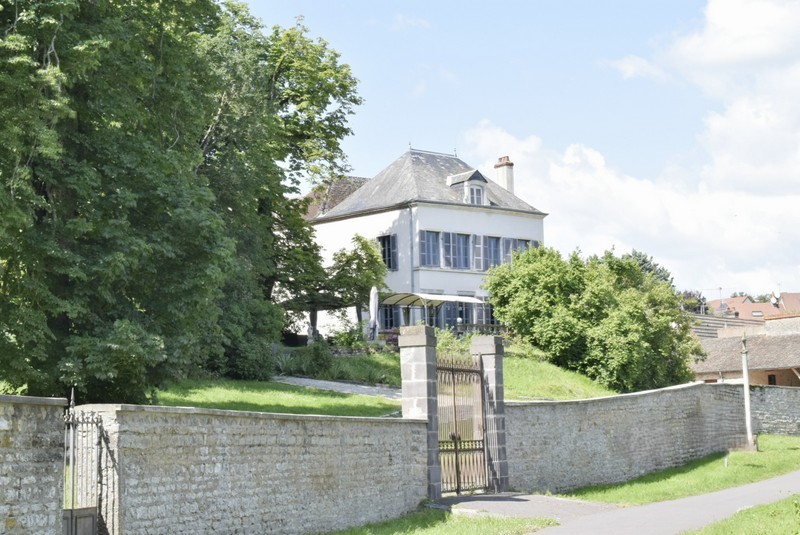 PROPRIÉTÉ DE CARACTÈRE SUR 1,30 HA