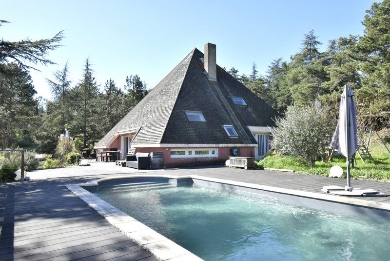 MAISON ATYPIQUE AVEC VUE EXCEPTIONNELLE