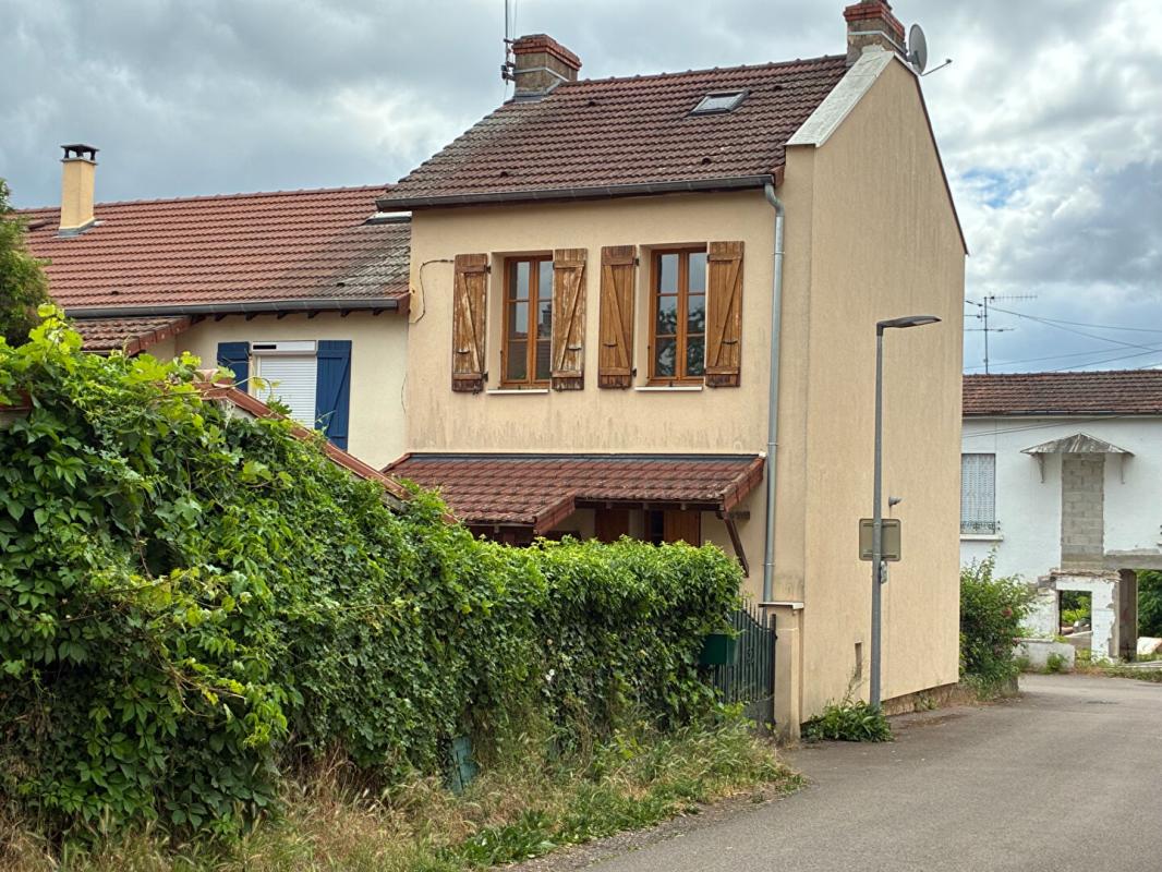 Charmante maison avec jardin, dépendance et potentiel d'aménagement