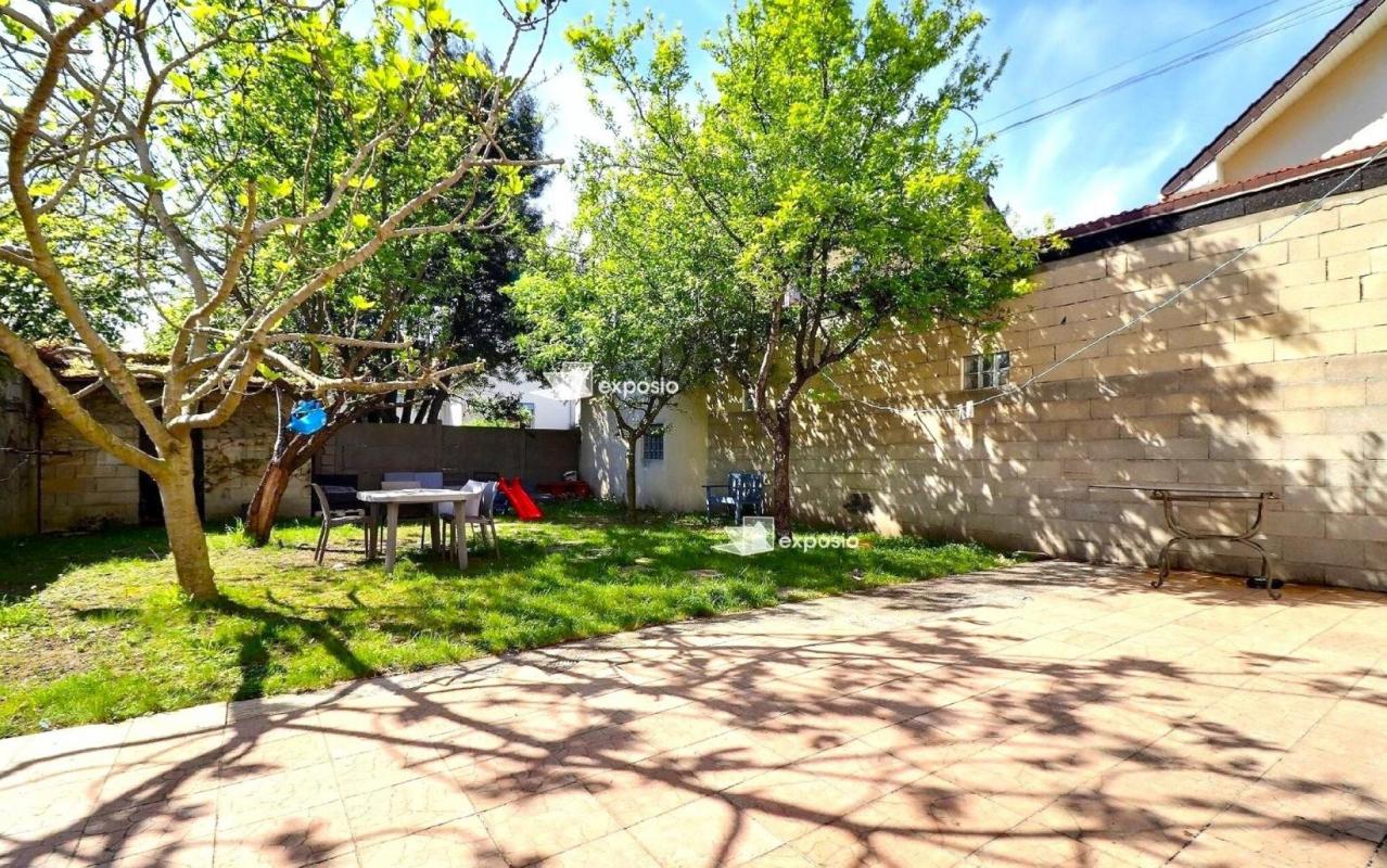 À vendre : Charmante maison de 6 pièces 133m² à Bondy - Photo 5
