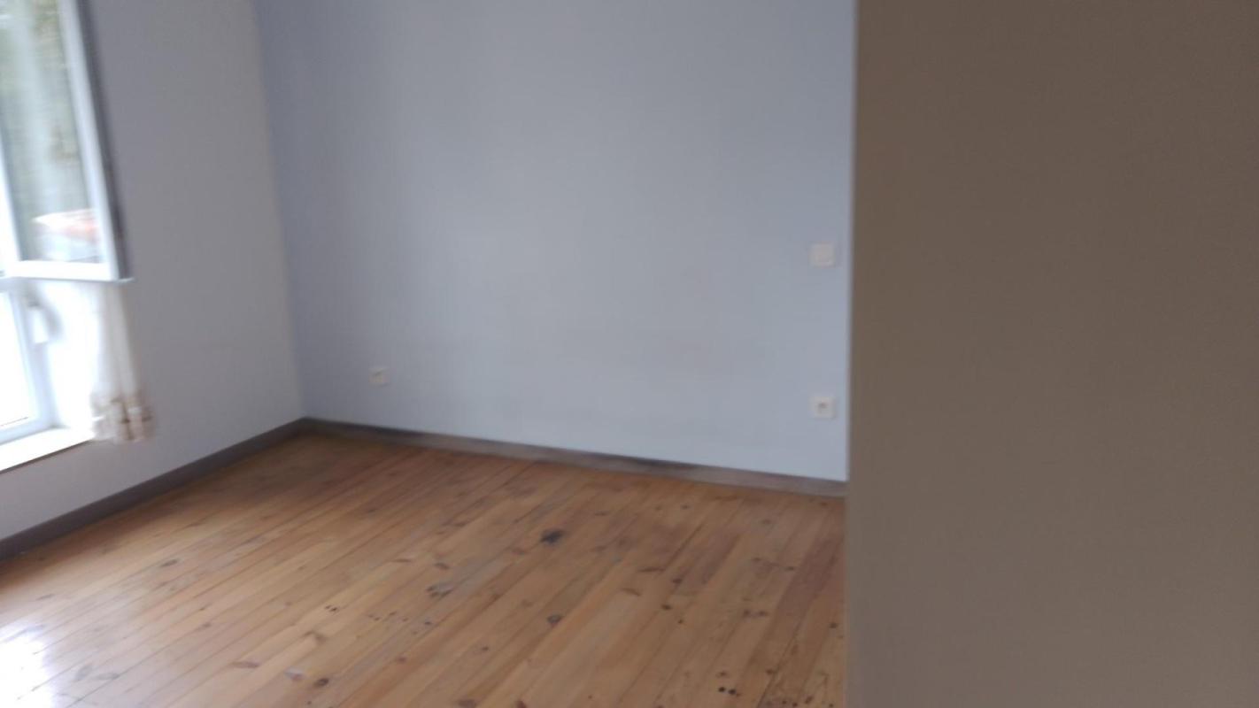 Thouars- Maison T4 avec un T3 en annexe - Photo 4
