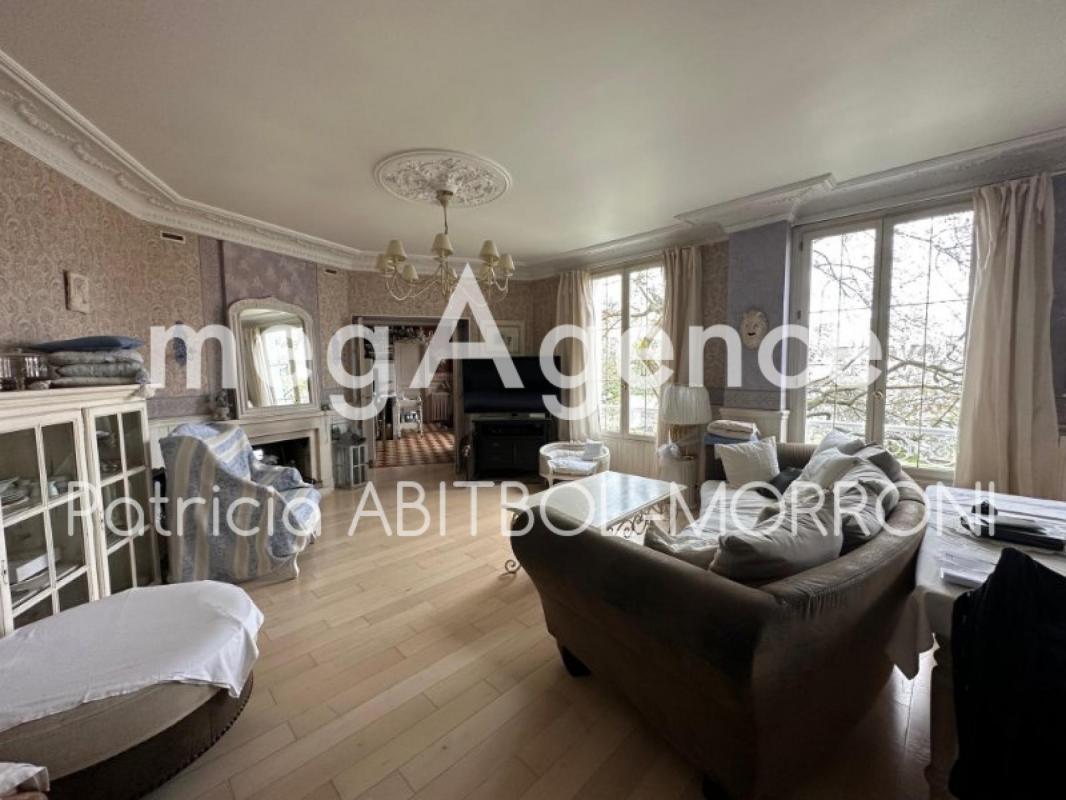 Maison familiale - 7 pièces à Neuilly Plaisance - Photo 2