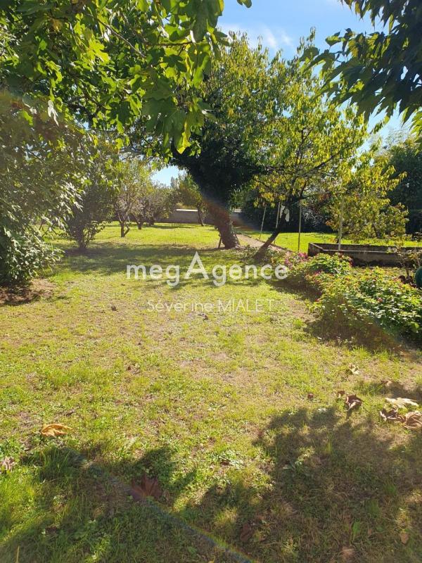 Maison lumineuse avec un grand jardin à Fléac - Photo 3