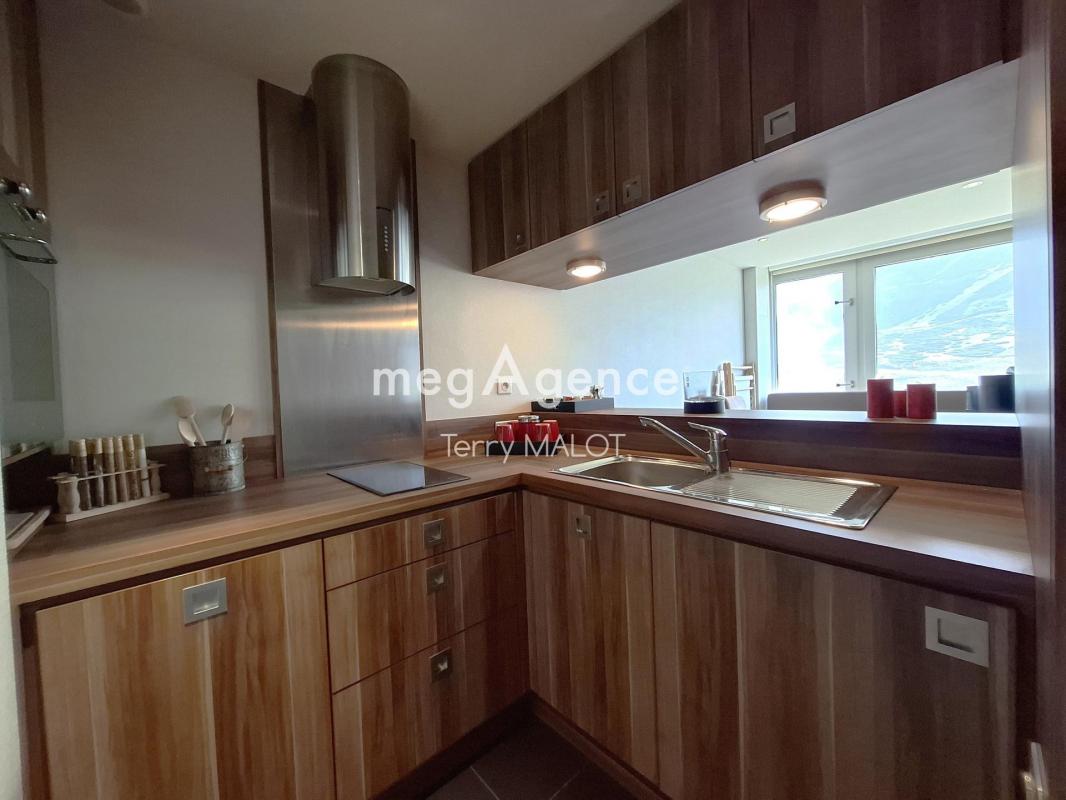 Appartement T2bis en station de ski avec parking - Photo 2