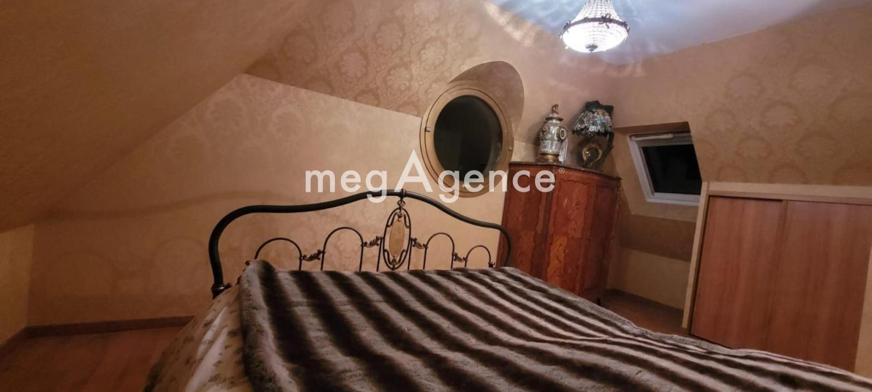 Duplex avec balcon - 2 chambres - La Briantais - Photo 5