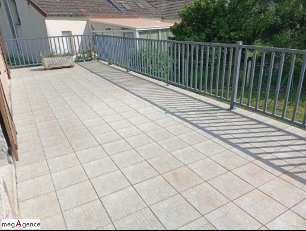 Maison 90 m² , 2 chambres, terrasse, garage, puits sur 655 m² de jardin - Photo 2