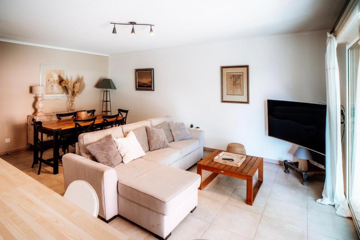 Agay (Côte d’Azur) Magnifique T2 57 m² + terrasse 27 m² – plage à 2 min, résidence avec piscine & parking – Agay (Côte d’Azur) - Photo 2