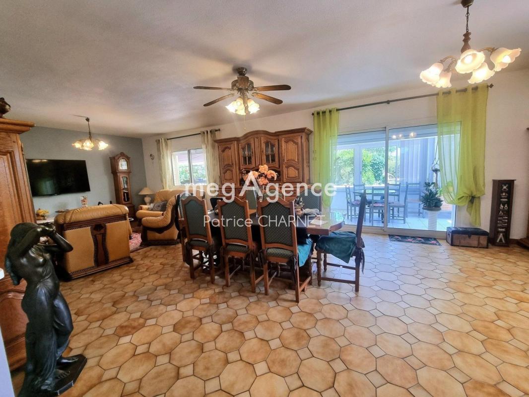 VILLA de 142 M² avec piscine et véranda - Photo 5